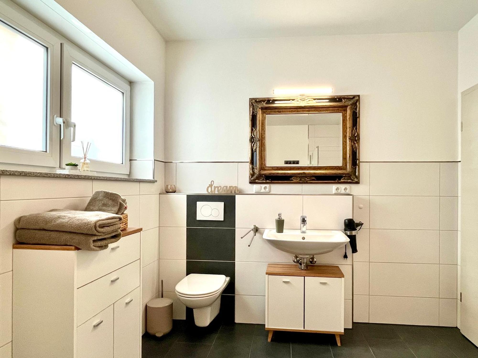Ferienwohnung Moseltraum, 1-6 Pers, Mit 3 Schlafzimmer Und Panoramabalkon Мюден Экстерьер фото