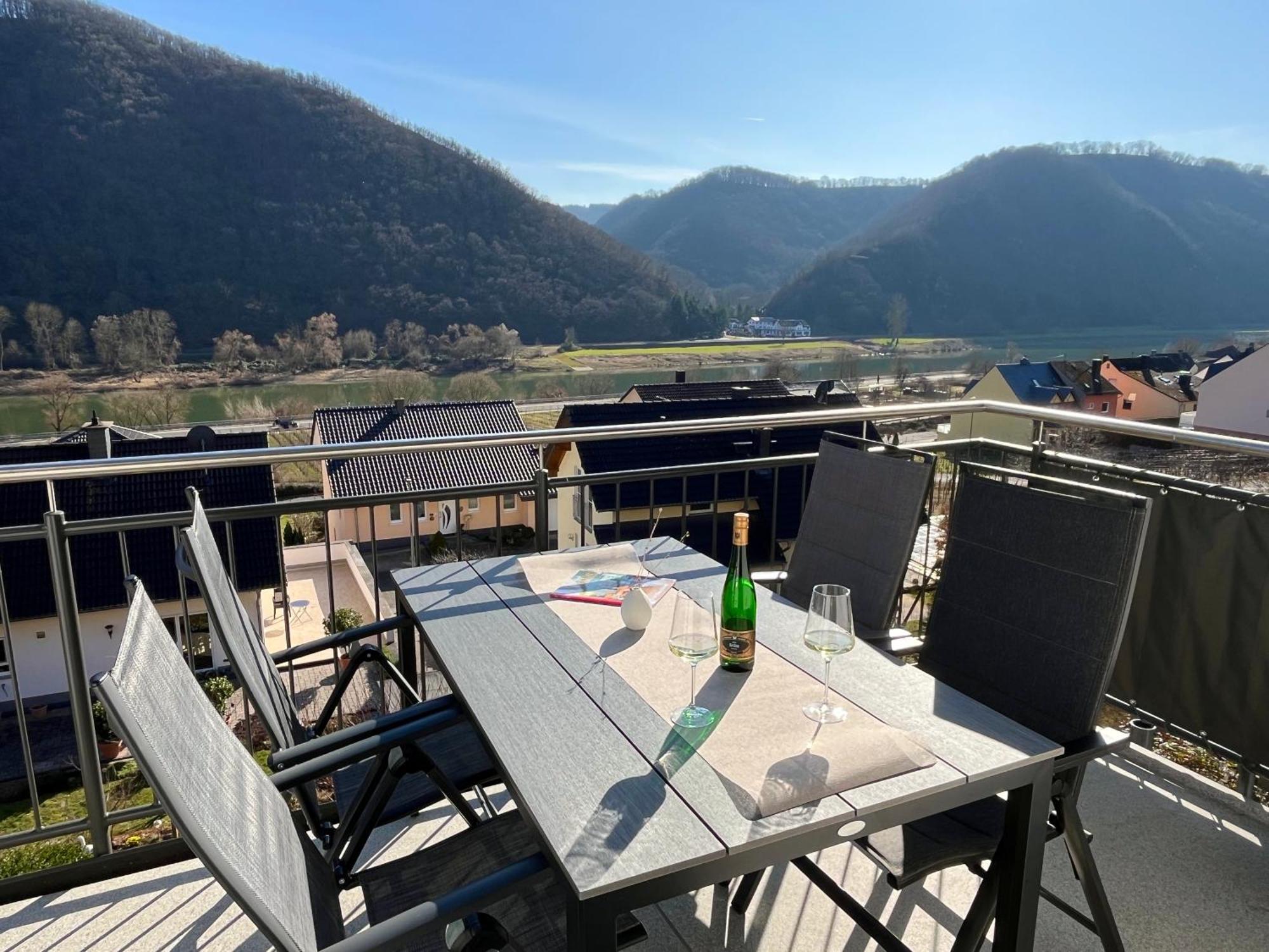 Ferienwohnung Moseltraum, 1-6 Pers, Mit 3 Schlafzimmer Und Panoramabalkon Мюден Экстерьер фото